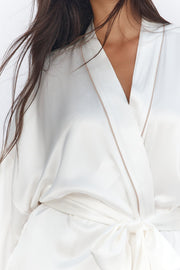 Opulence Robe | Pearl