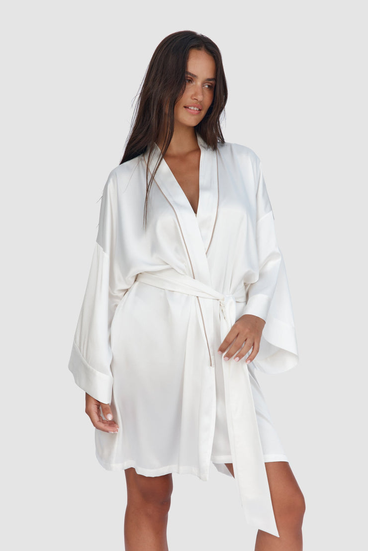 Opulence Robe | Pearl